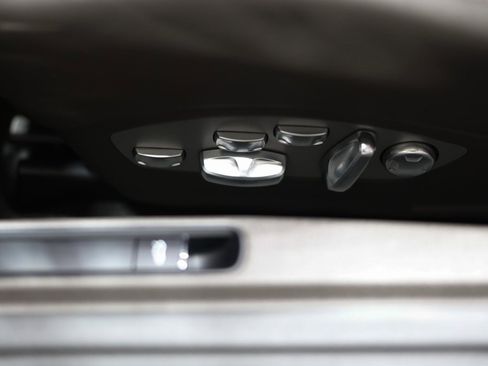 Used 2019 Porsche 911 Turbo image 22