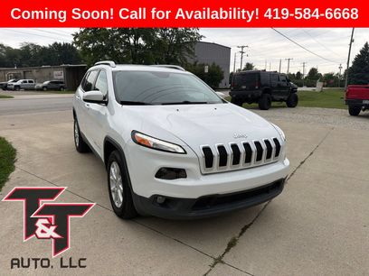 Used 2016 Jeep Cherokee Latitude w/ Comfort & Sound Group