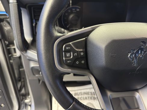 Used 2022 Ford Bronco Black Diamond image 15