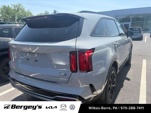 Certified 2023 Kia Sorento SX AWD/4WD image 9