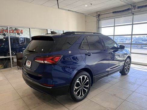 Used 2022 Chevrolet Equinox RS w/ LPO, Floor Liner Package image 4