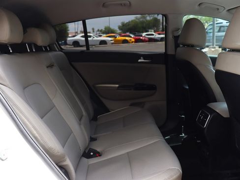 Used 2020 Kia Sportage EX FWD image 28