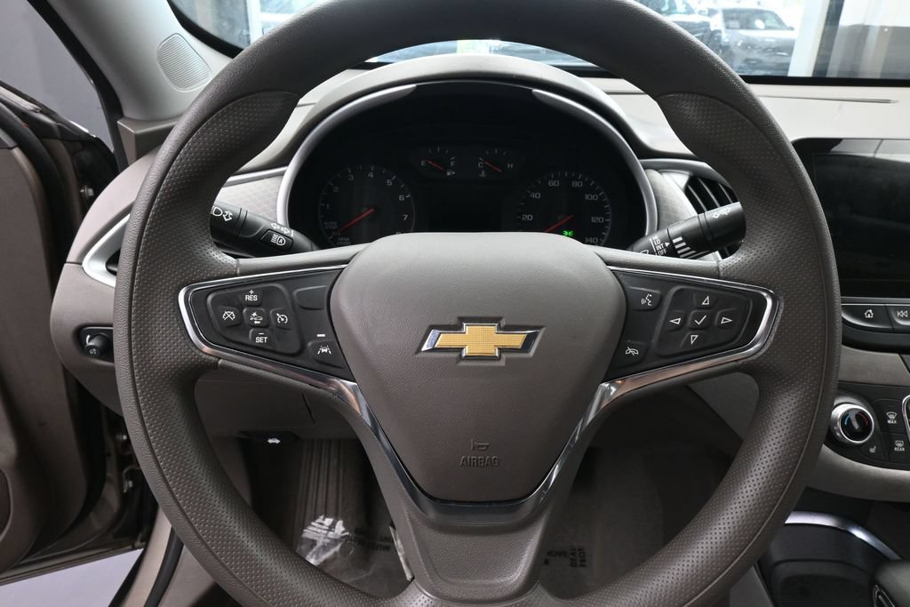 Used 2024 Chevrolet Malibu LT FWD image 15