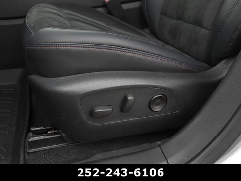 Used 2024 Chevrolet Blazer EV RS image 11