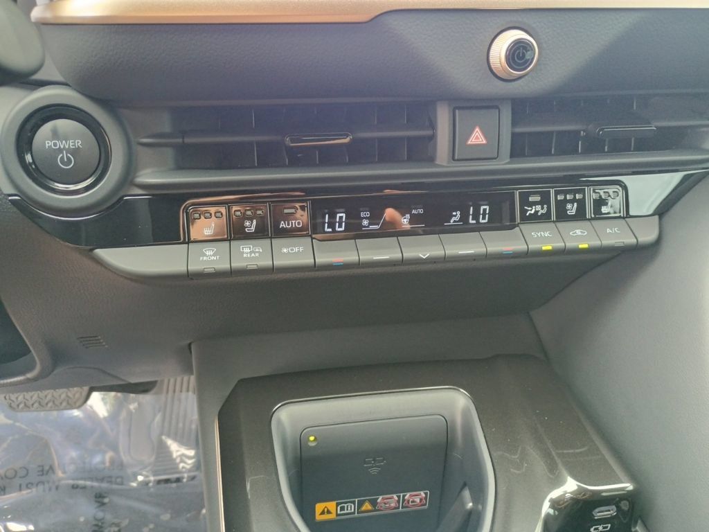 Used 2025 Toyota Crown Signia w/ Advanced Technology Package AWD/4WD image 31