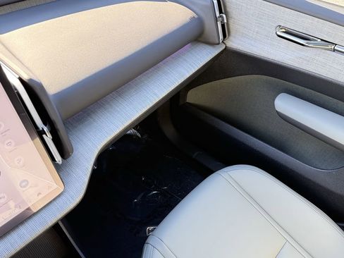 New 2026 Volvo EX30 Cross Country Ultra w/ Protection Package Premier image 27