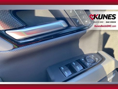 Used 2026 Chevrolet Silverado 1500 ZR2 image 8