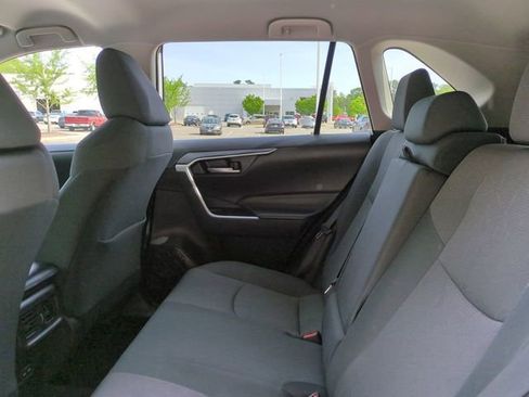 Used 2025 Toyota RAV4 XLE image 14