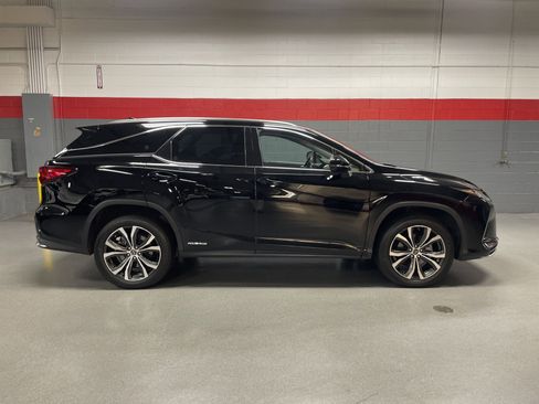 Used 2020 Lexus RX 450hL AWD w/ Premium Package image 38
