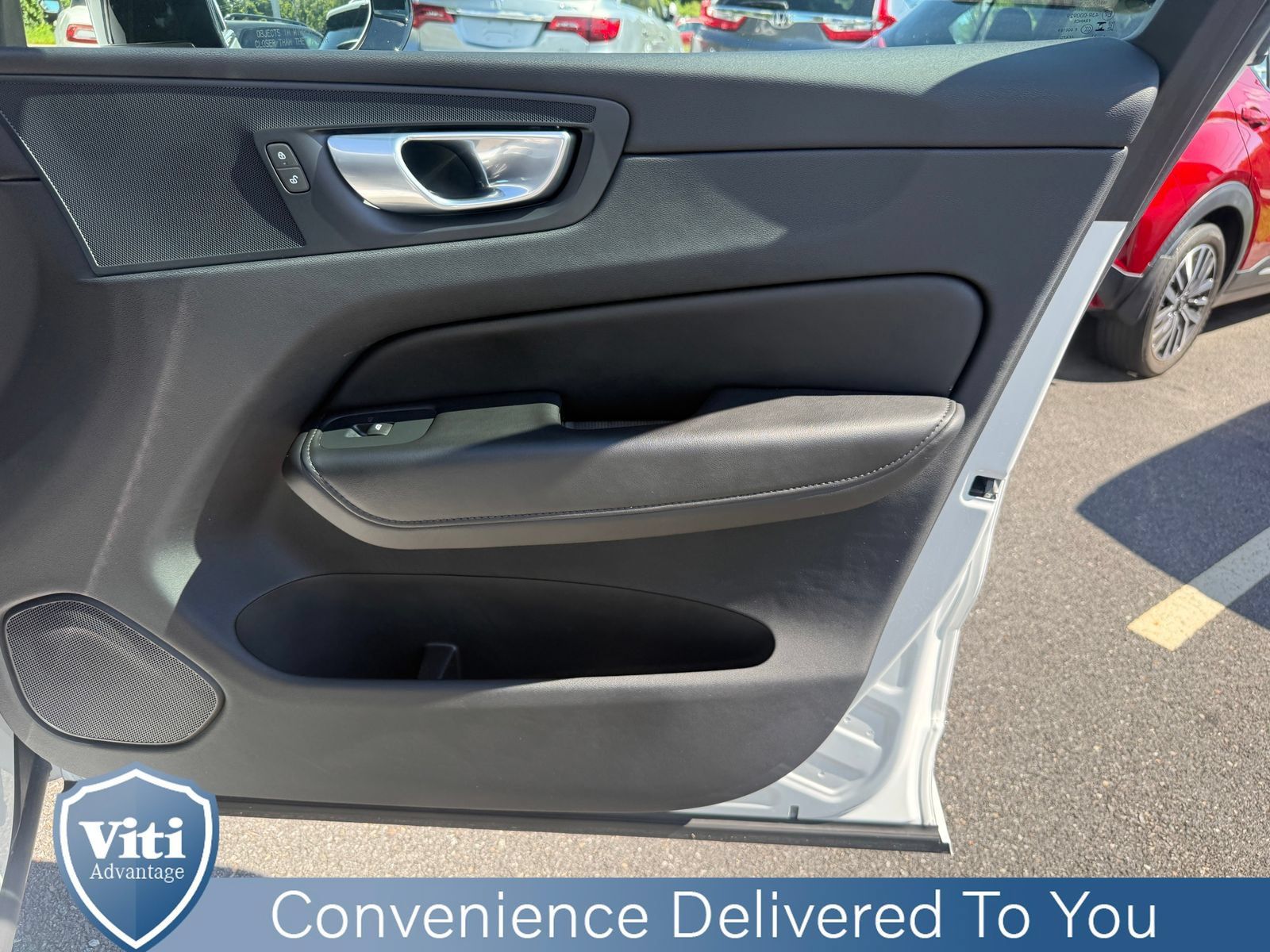 Used 2024 Volvo XC60 B5 Core w/ Protection Package Premier AWD/4WD image 29