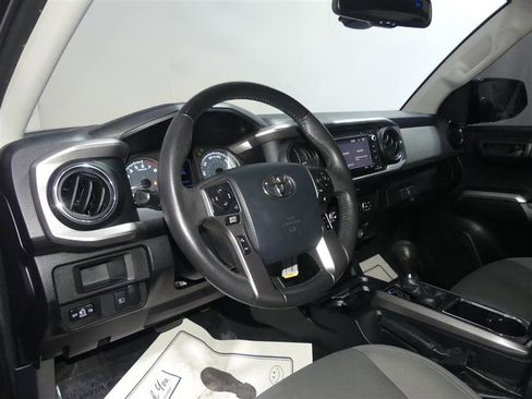 Used 2019 Toyota Tacoma SR5 image 20