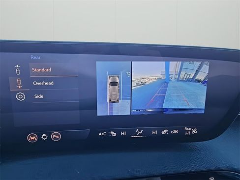 Used 2025 Buick Enclave Preferred image 27