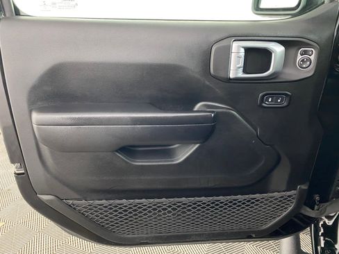 Used 2021 Jeep Wrangler Unlimited Sport image 22