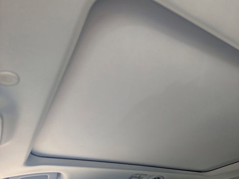 Used 2025 Ford Explorer Platinum w/ Ultimate Package image 31