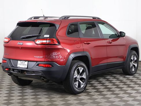 Used 2015 Jeep Cherokee Trailhawk w/ Comfort/Convenience Group AWD/4WD image 10