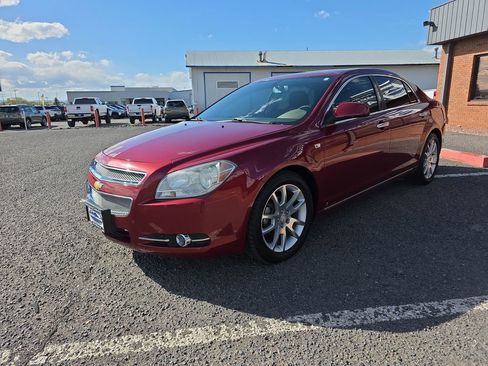 Used 2008 Chevrolet Malibu LTZ w/ Rear Power Package FWD image 3
