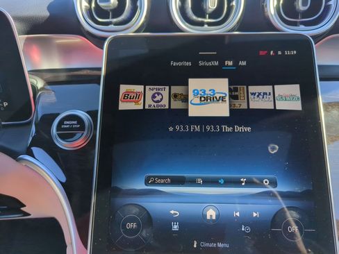 New 2025 Mercedes-Benz GLC 350e 4MATIC image 22