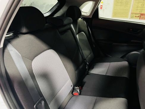 Used 2022 Hyundai Kona SE w/ Cargo Package image 30