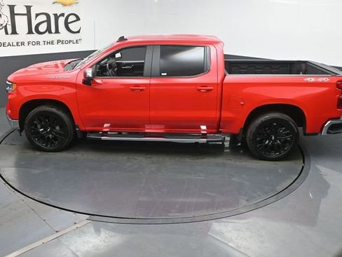 Used 2025 Chevrolet Silverado 1500 LT w/ Leather Package AWD/4WD image 42