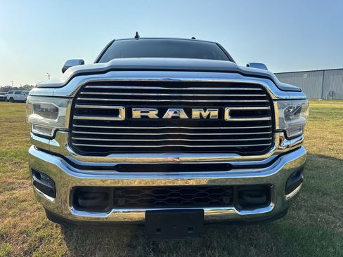 Used 2021 RAM 2500 Laramie AWD/4WD image 2