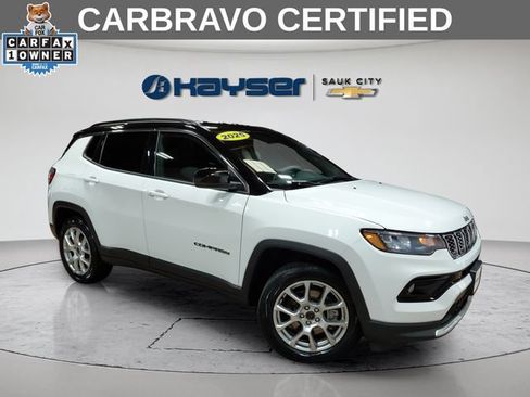 Used 2025 Jeep Compass Limited AWD/4WD image 1