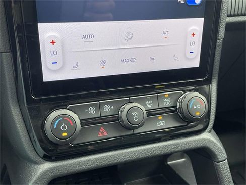 Used 2025 Ford Ranger XLT w/ Equipment Group 301A High image 21