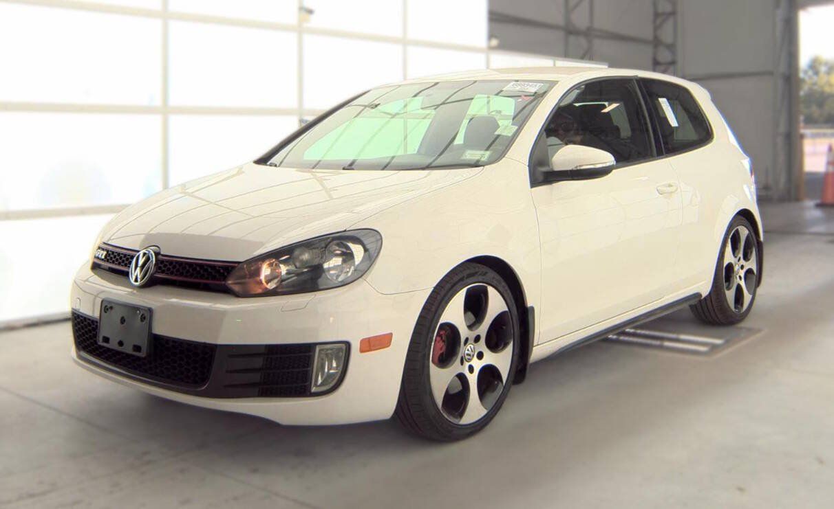 Used 2013 Volkswagen GTI 2-Door FWD image 2