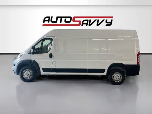 Used 2025 RAM ProMaster 2500 FWD image 4