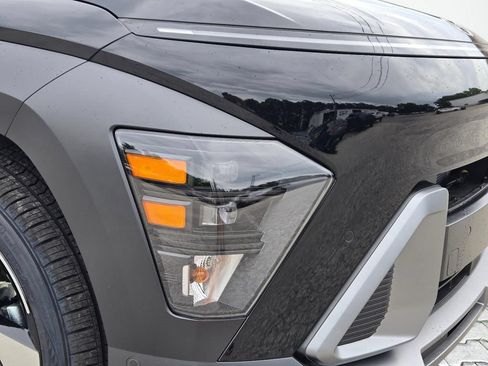 New 2026 Hyundai Kona Limited FWD image 2