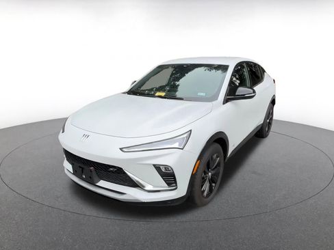 Used 2025 Buick Envista Sport Touring image 7