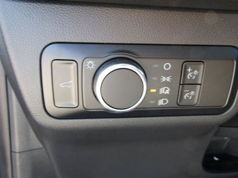 Used 2024 Ford Escape ST-Line w/ Tech Pack #1 AWD/4WD image 17