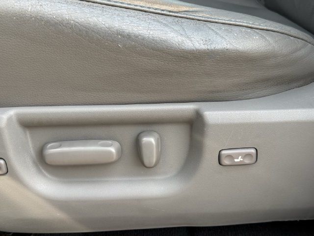 Used 2019 Toyota Sequoia SR5 w/ Premium Package RWD image 28