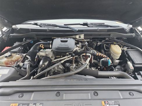 Used 2016 GMC Sierra 2500 Denali w/ Duramax Plus Package image 29