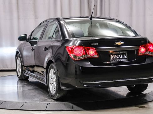 Used 2014 Chevrolet Cruze LT w/ RS Package FWD image 2