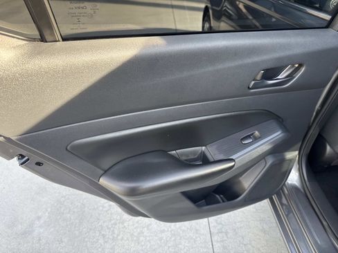 Used 2023 Nissan Altima 2.5 S image 16