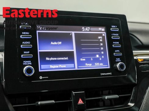 Used 2022 Toyota Camry SE image 18