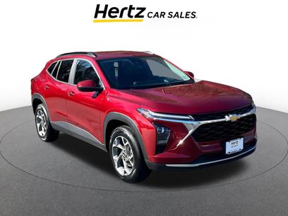 Used 2025 Chevrolet Trax LT