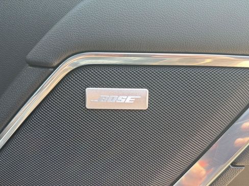 Used 2023 GMC Sierra 1500 SLT w/ SLT Premium Plus Package AWD/4WD image 18