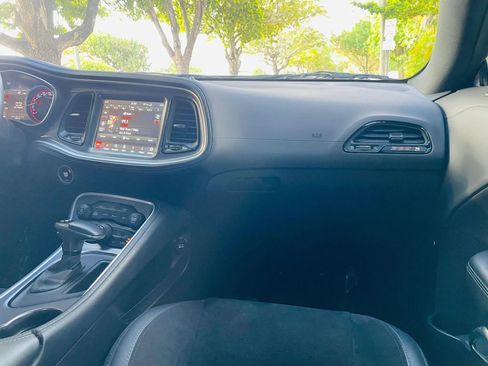 Used 2021 Dodge Challenger R/T Scat Pack w/ Dynamics Package image 11