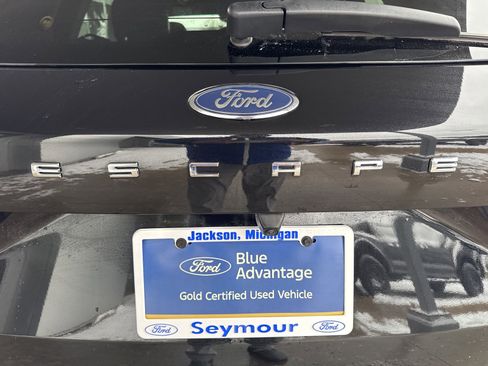 Certified 2024 Ford Escape ST-Line w/ Tech Pack #1 image 14
