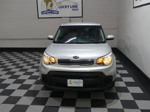 Used 2018 Kia Soul w/ Convenience Package FWD image 3