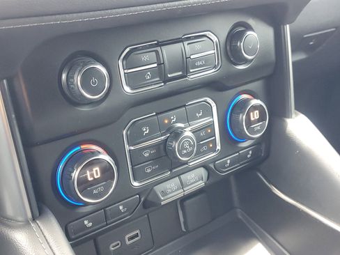 Used 2021 Chevrolet Tahoe LT image 30