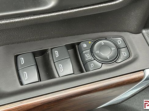 Certified 2021 GMC Sierra 3500 SLT w/ SLT Convenience Package image 12