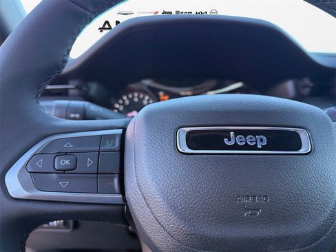 New 2026 Jeep Compass Limited image 25