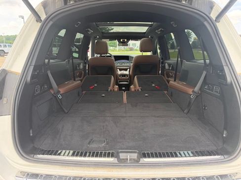 Used 2024 Mercedes-Benz GLS 450 4MATIC image 22