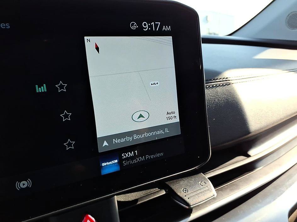 Used 2025 Kia Carnival FWD image 29