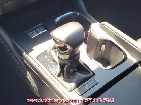 Used 2024 Lexus ES 350 w/ Accessory Package (Z1) FWD image 24