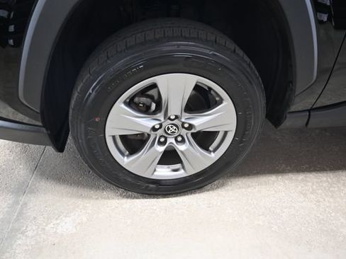 Used 2024 Toyota RAV4 XLE AWD/4WD image 30