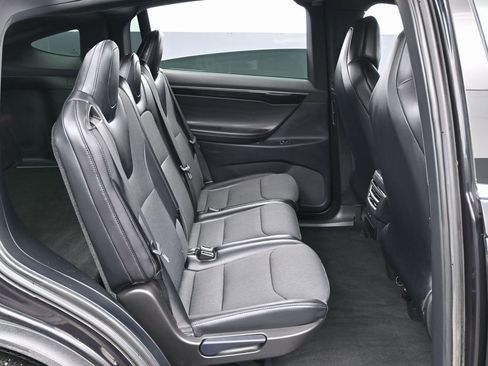 Used 2018 Tesla Model X 75D image 38