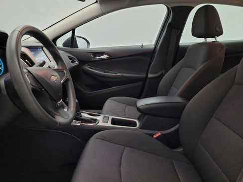 Used 2018 Chevrolet Cruze LS image 17